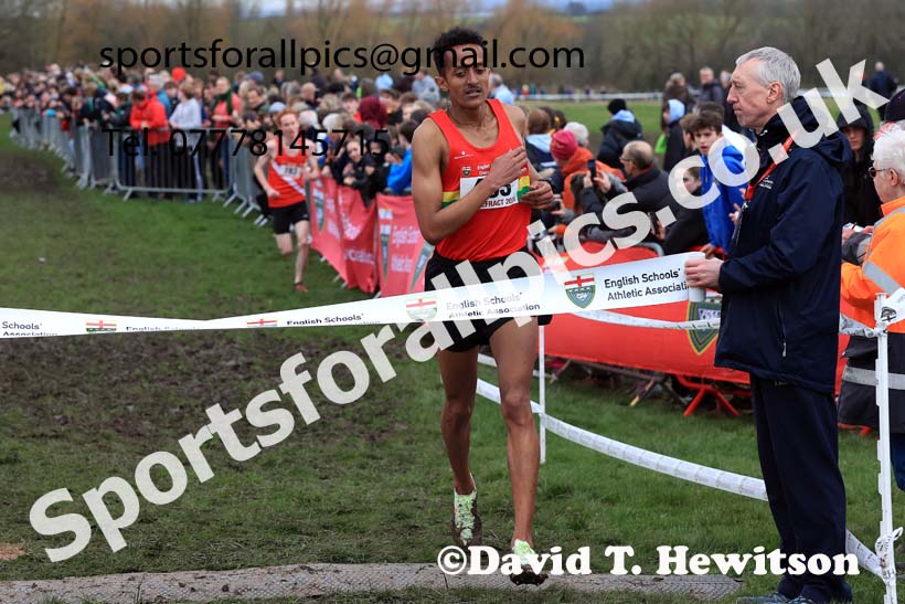 Senior Boys 2024 English Schools Cross Country Champs., Pontefract, March 16th.  Photo: David T. Hewitson/Sports for All Pics